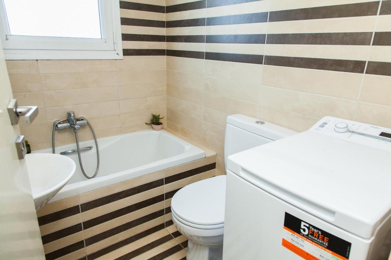 Bright Apt. With Lovely View In Lycabettus! Apartment Athens Luaran gambar