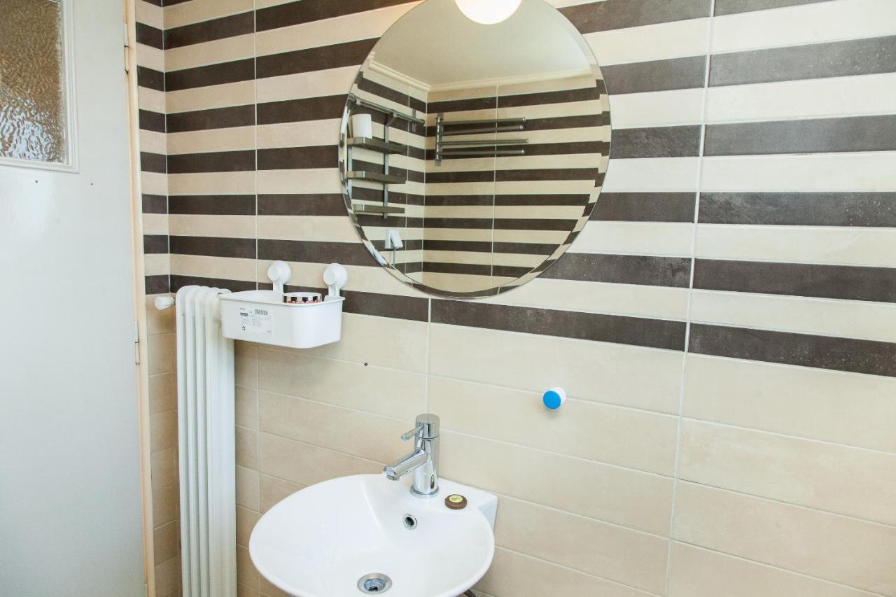 Bright Apt. With Lovely View In Lycabettus! Apartment Athens Luaran gambar