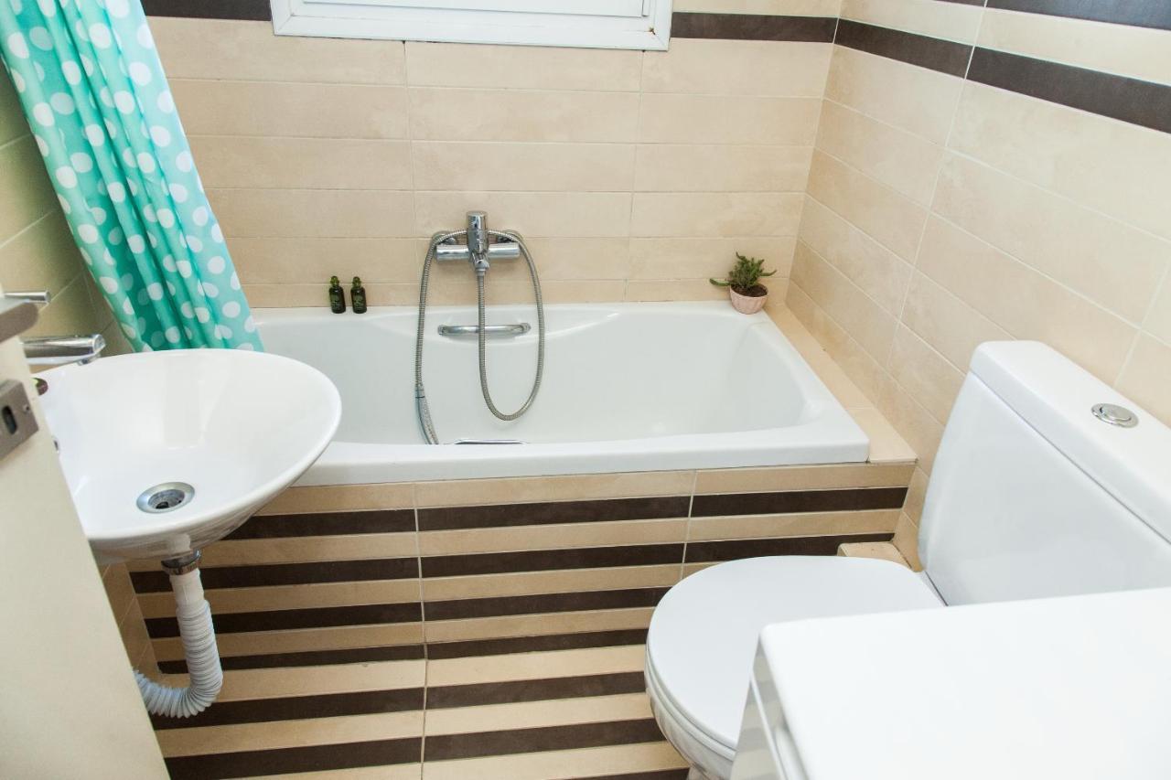 Bright Apt. With Lovely View In Lycabettus! Apartment Athens Luaran gambar